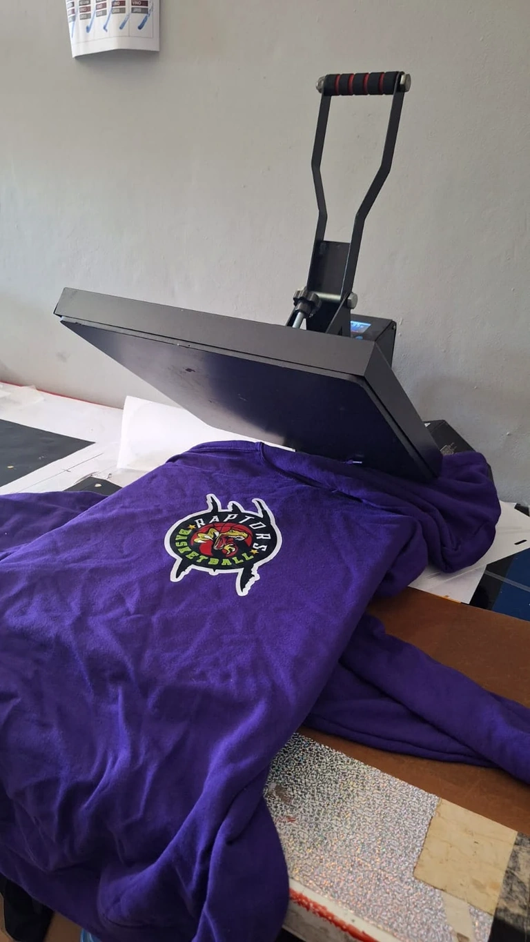 Plancha para personalización textil en Impresos Xpress